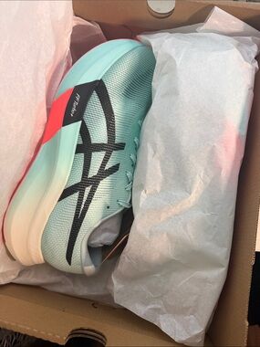 ASICS Metaspeed Sky Paris Running Shoes Men's 11.5 / Women's 13 Mint NIB